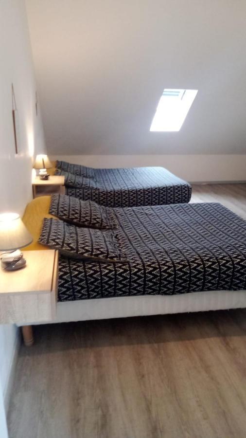 Отель Le Relais De Poste Orbigny Экстерьер фото